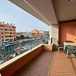 Stella Marina Apartament *